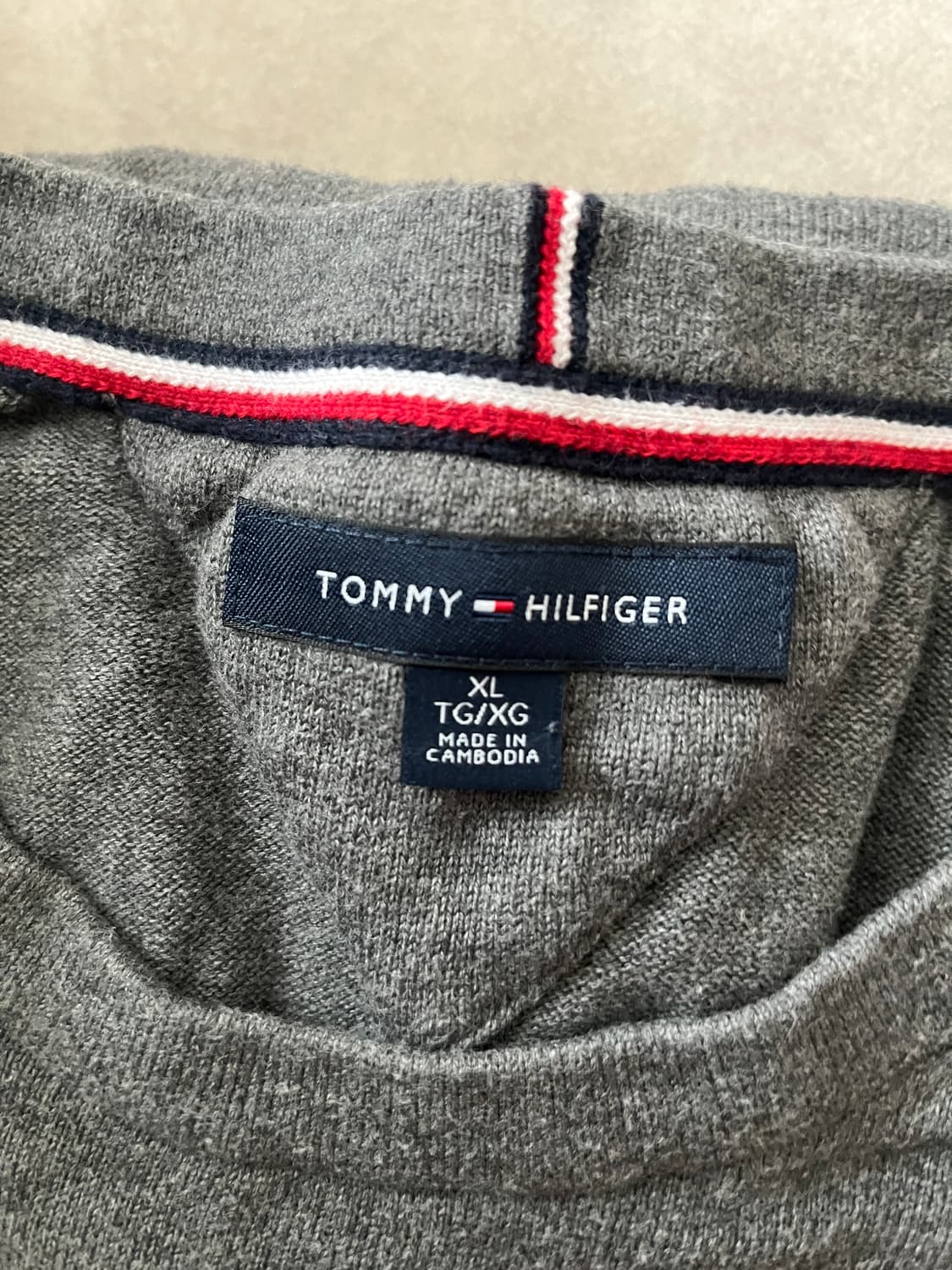 타미힐피거 남녀공용 베이직 라운드넥 긴팔 니트 스웨터 상품이미지3