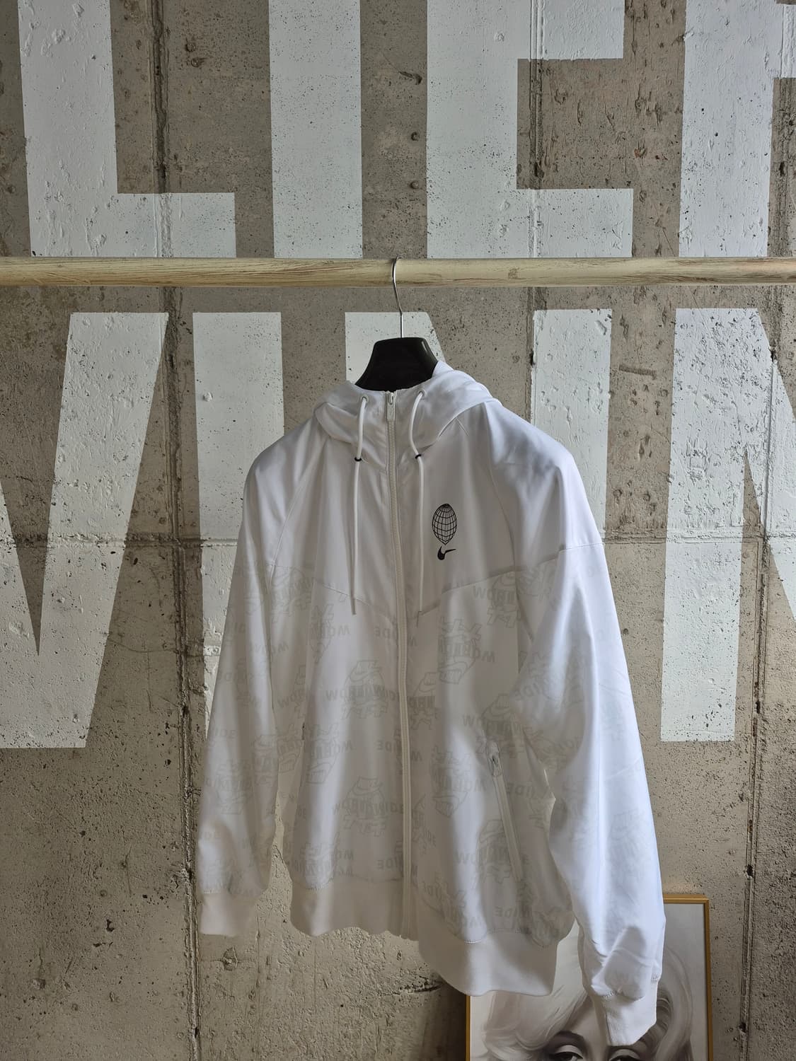 나이키 한정판 월드와이드 후드집업 상품이미지3