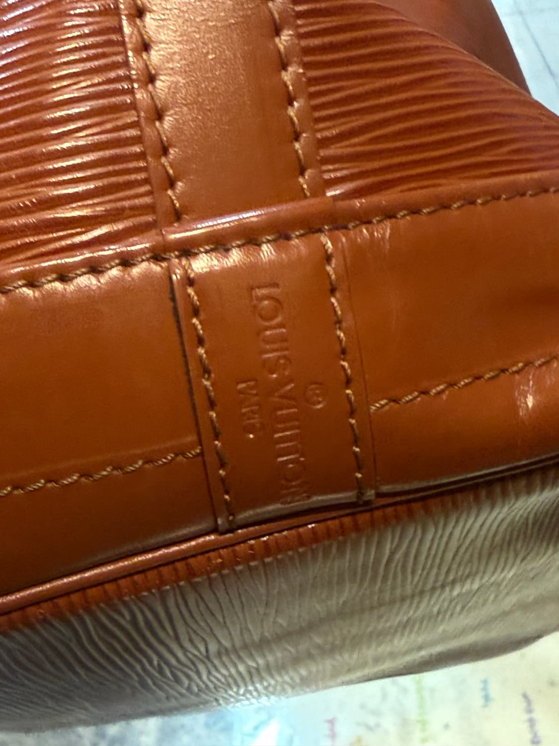 정품 루이비통 에삐 노에 팝니다 상품이미지9