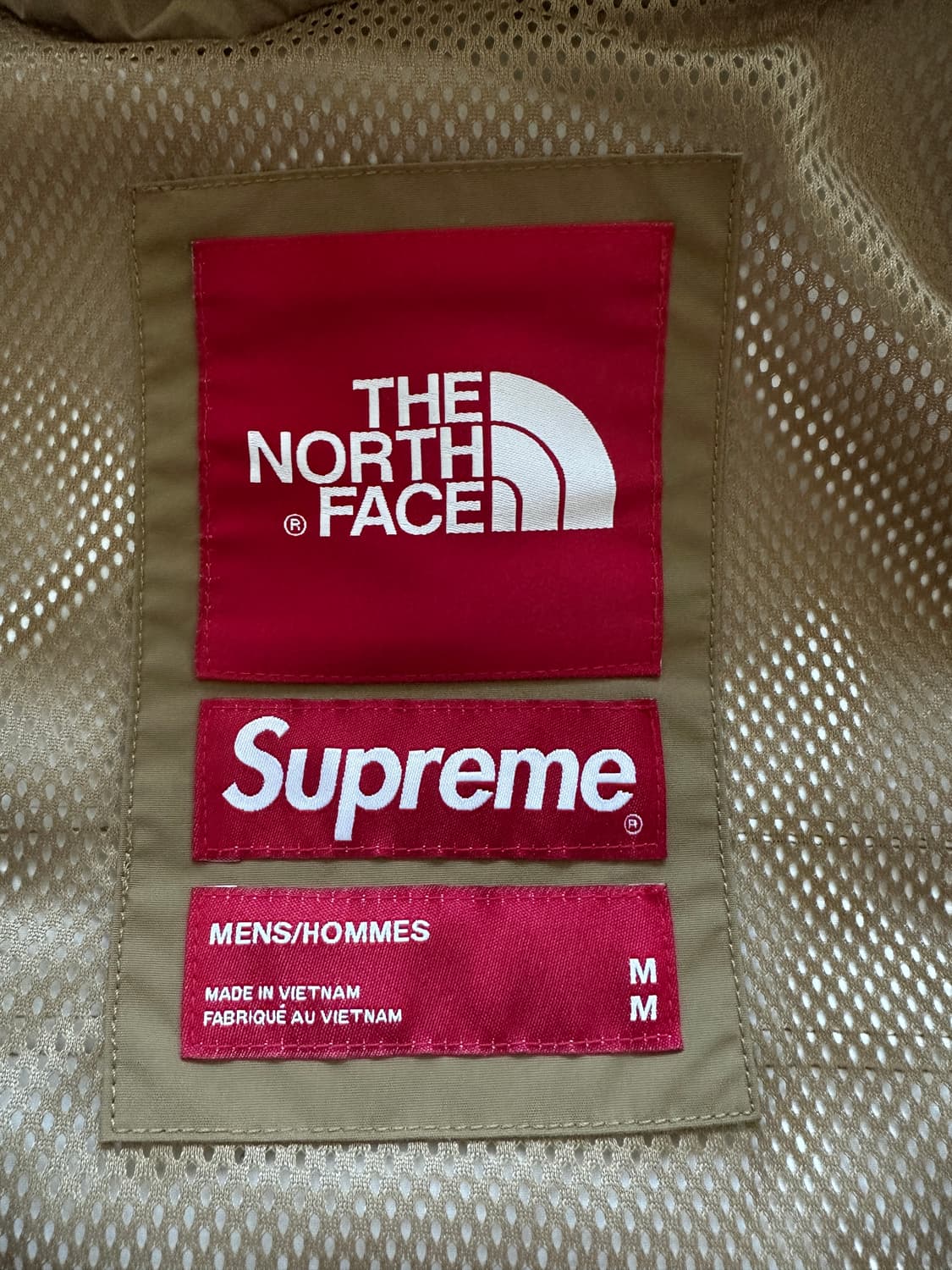 슈프림 노스페이스 카고자켓 골드 상품이미지3