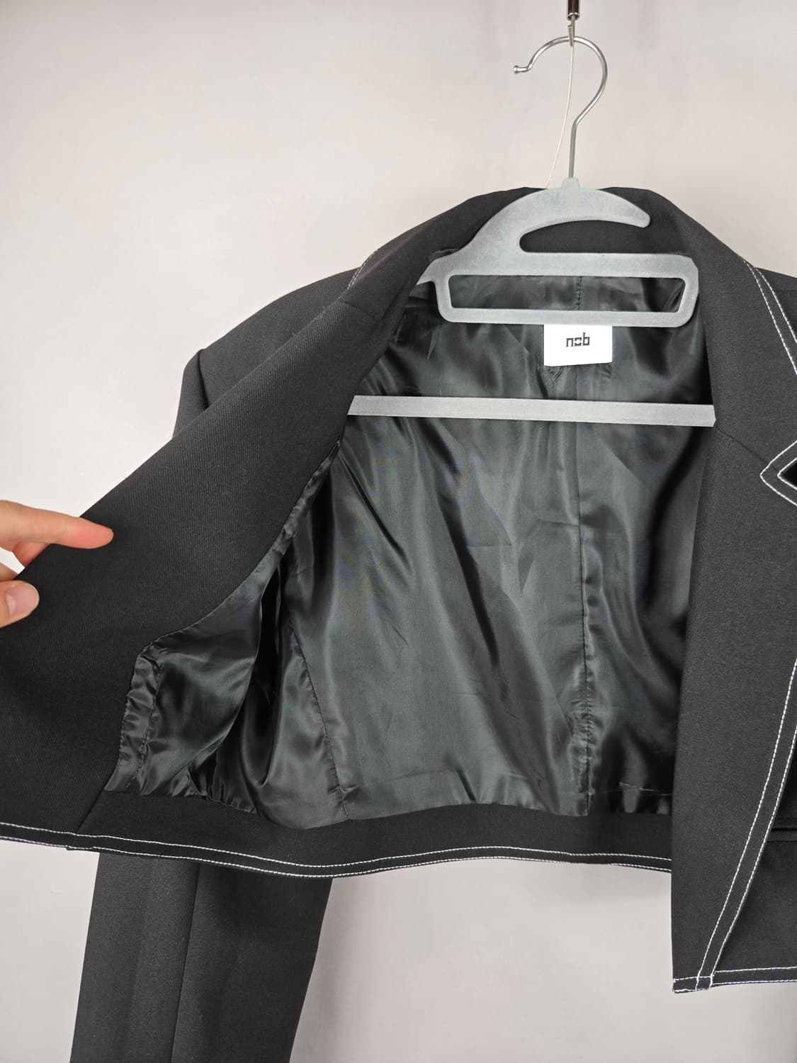 [무료배송]nod 여성 F 오버핏 스판 크롭 숏 오픈 자켓 블랙 상품이미지5