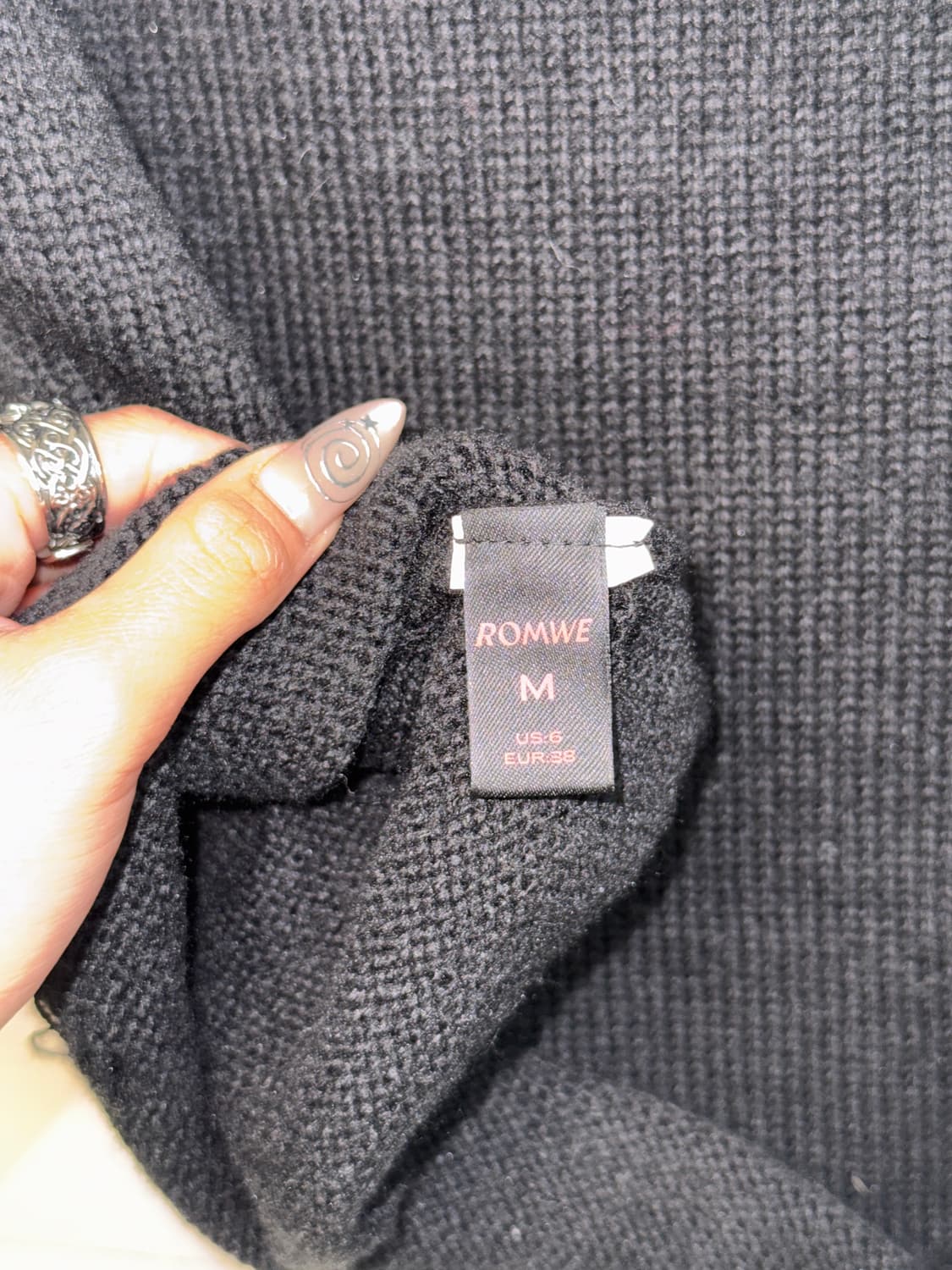 Romwe black grunge damage 오프숄더 니트 상품이미지7