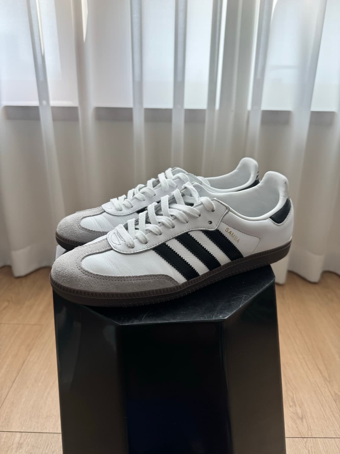[280] 아디다스 삼바 OG 화이트 블랙 - 쇼핑몰 촬영용 S급 상품이미지1