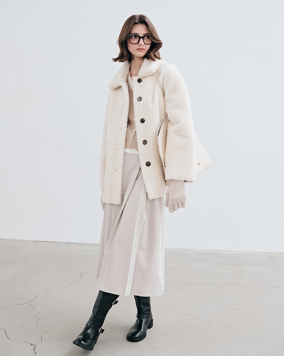 얀13 더플 무스탕 자켓 아이보리 상품이미지3