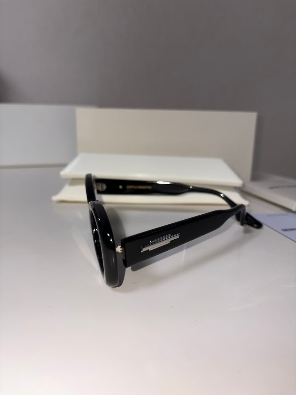 젠틀몬스터 탐부 블랙 선글라스 풀박스Tambu-01 상품이미지3