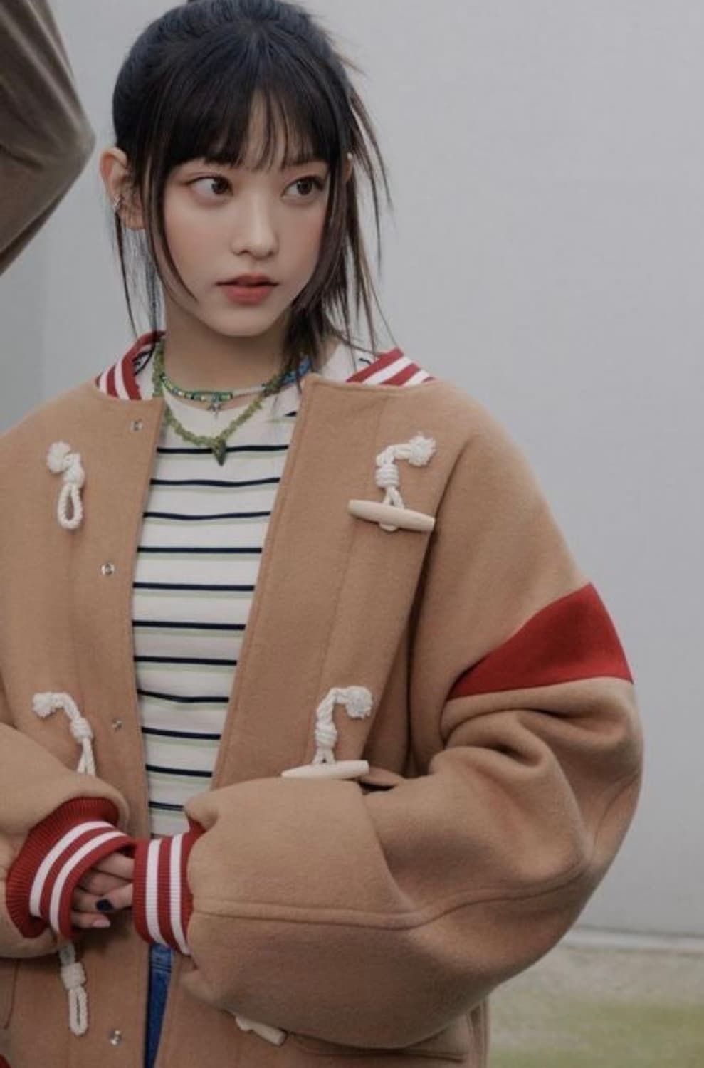 해린님 착용 oioi 베이스볼 자켓 s 상품이미지2