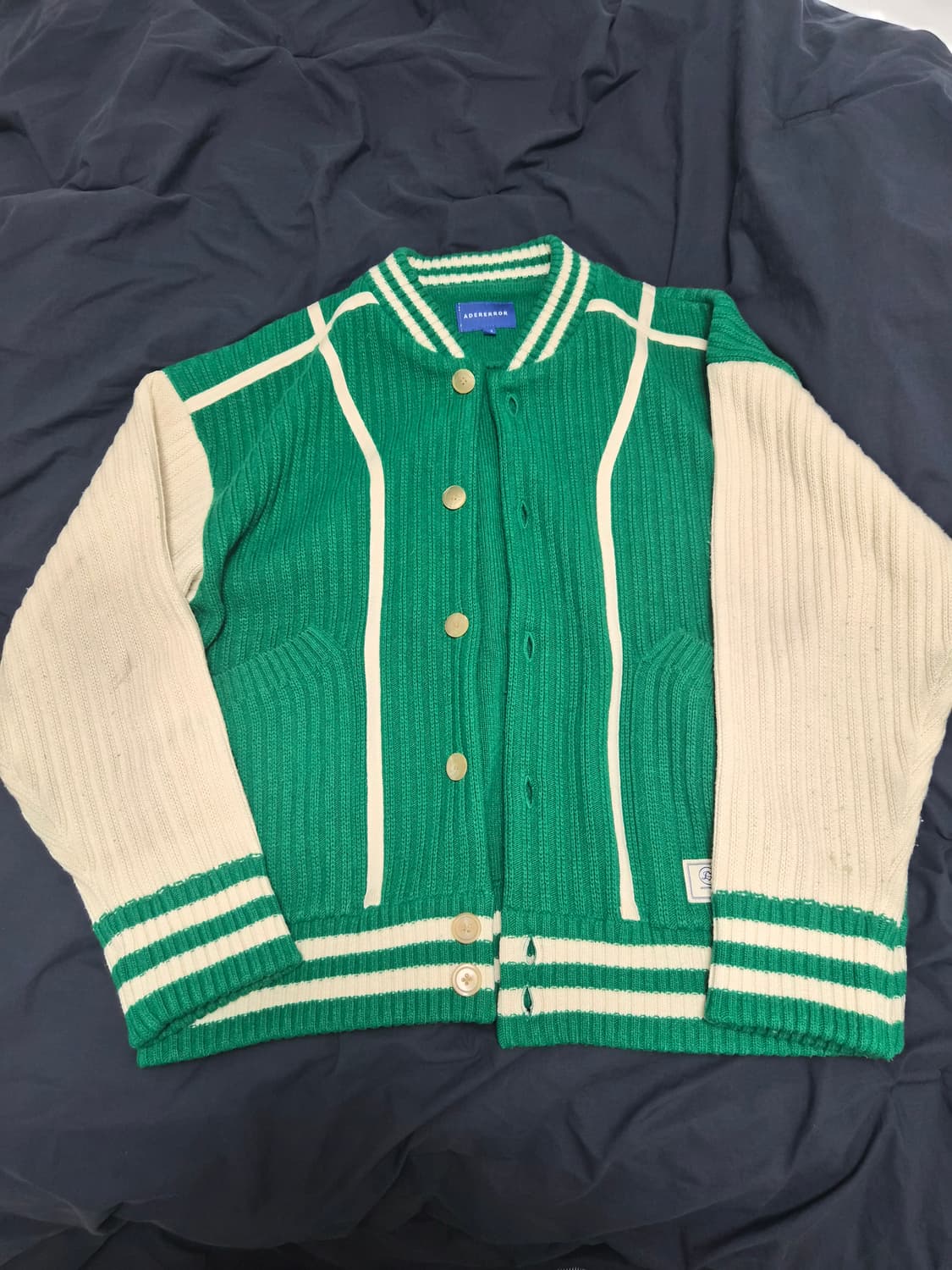 아더에러 톰가디건 A3사이즈 상품이미지1