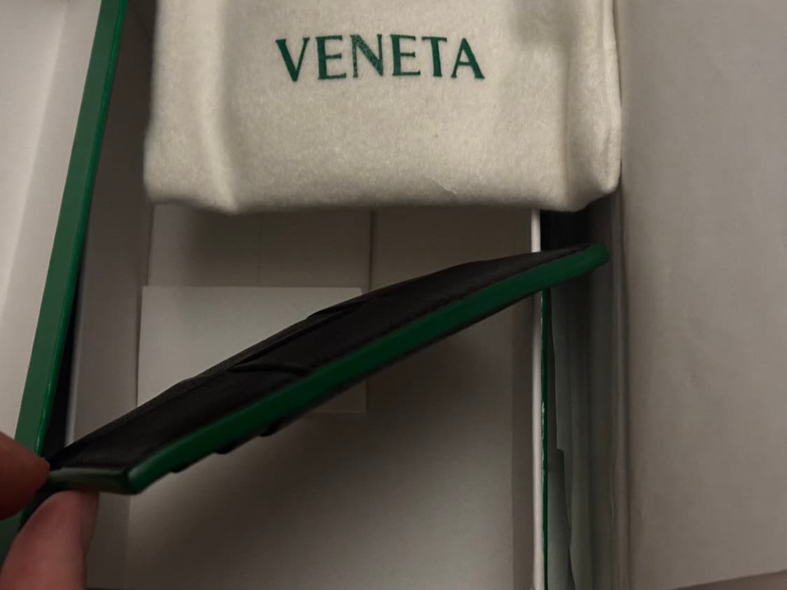 보테가 베네타 초희귀 남성 카드지갑 상품이미지3