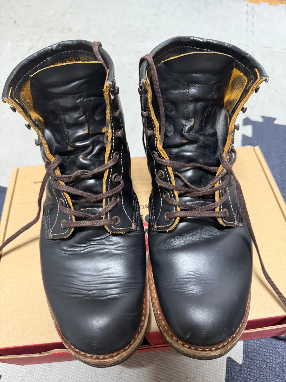 레드윙 벡맨 9060 270사이즈 판매합니다. 상품이미지1