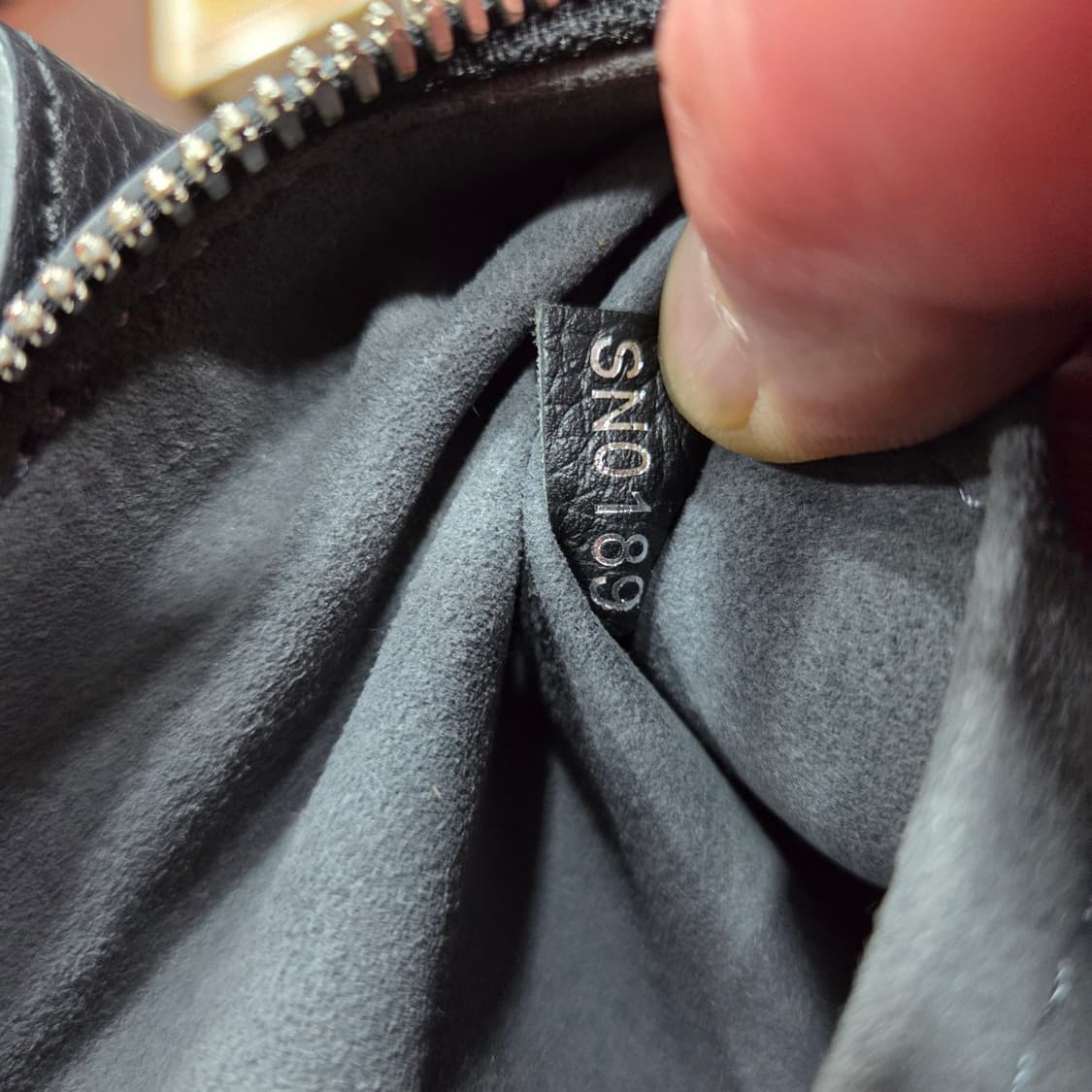 루이비통 하우메아 마하나 크로스 상품이미지9