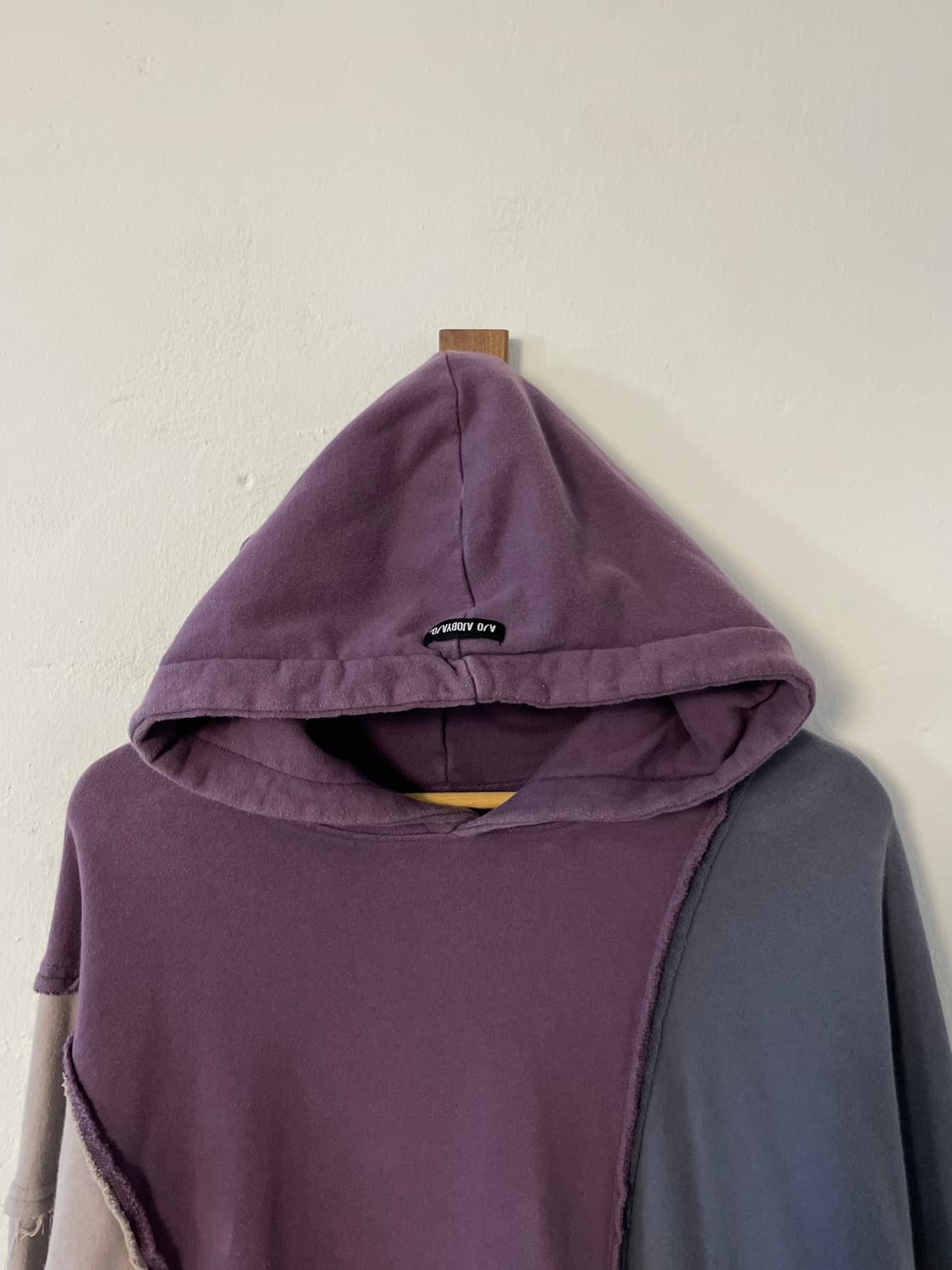 아조바이아조 후디  상품이미지2