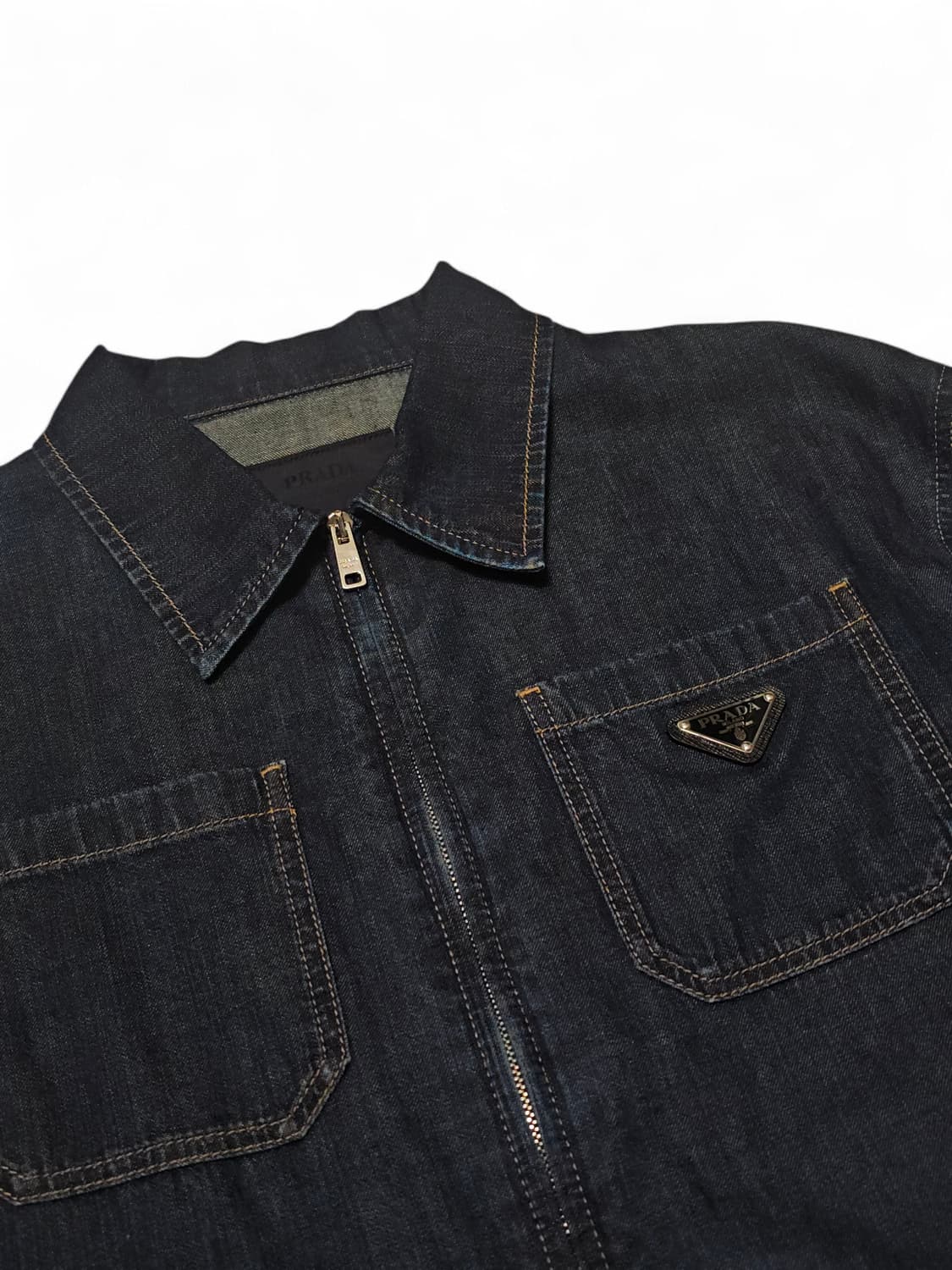 프라다 삼각로고 라이트 데님 집업 자켓 상품이미지4