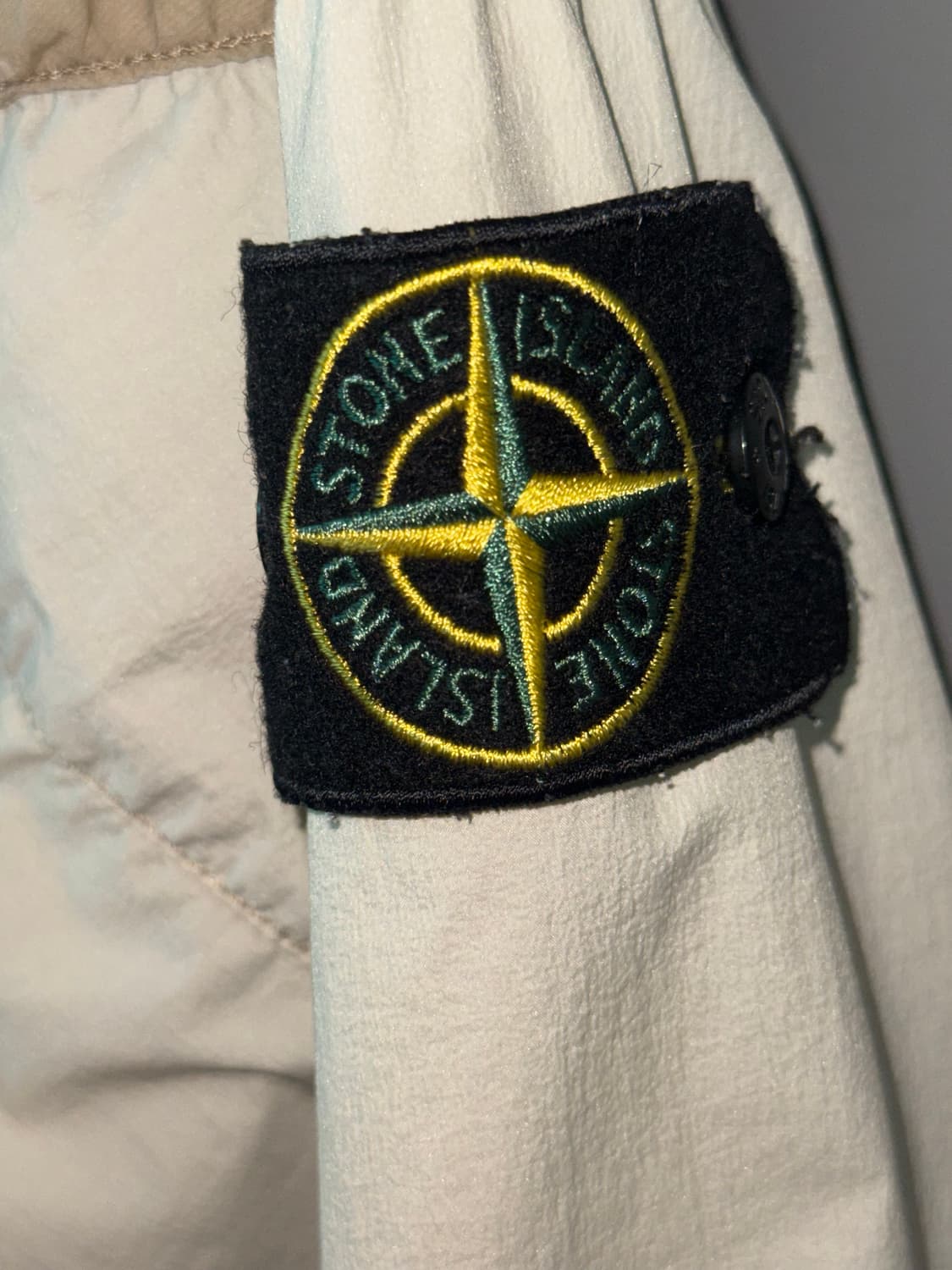 스톤아일랜드 윈드러너 상품이미지2