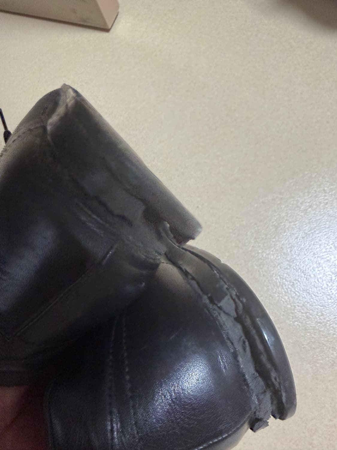 프라다 스니커즈 8.5 275 상품이미지2