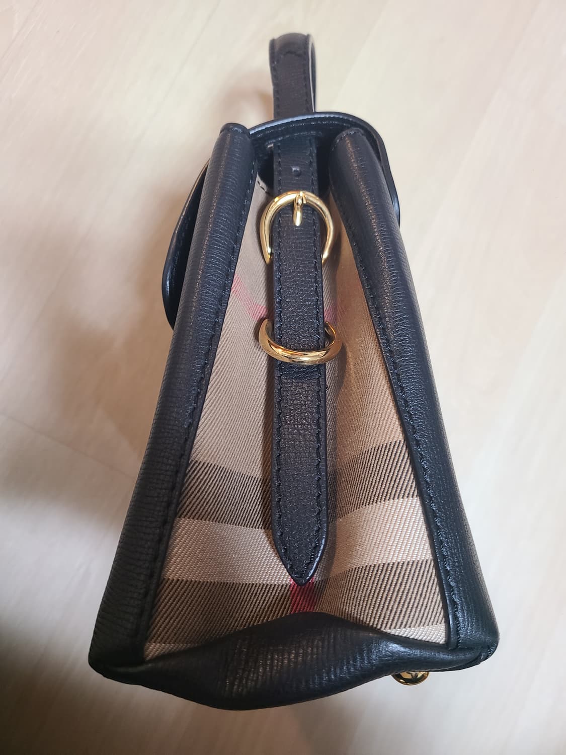 버버리 캠벌리 토트백 상품이미지6