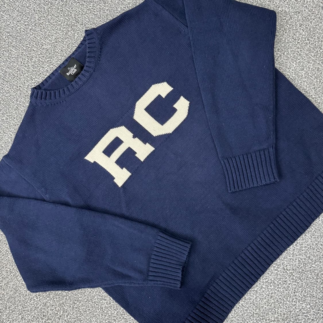 리트리버클럽 RC 빅로고 니트 상품이미지2