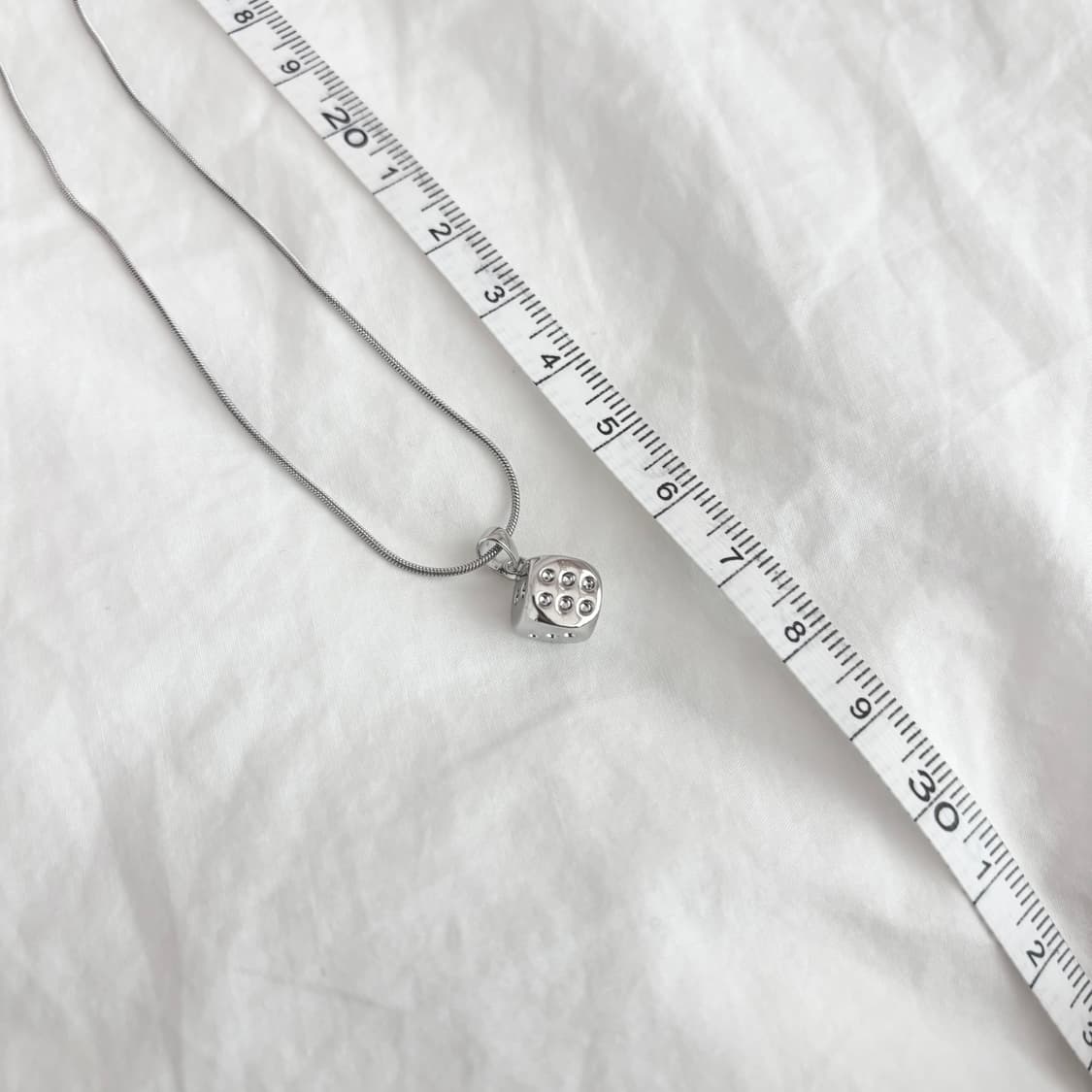 Dice necklace / 주사위 빈티지 써지컬 목걸이 상품이미지3