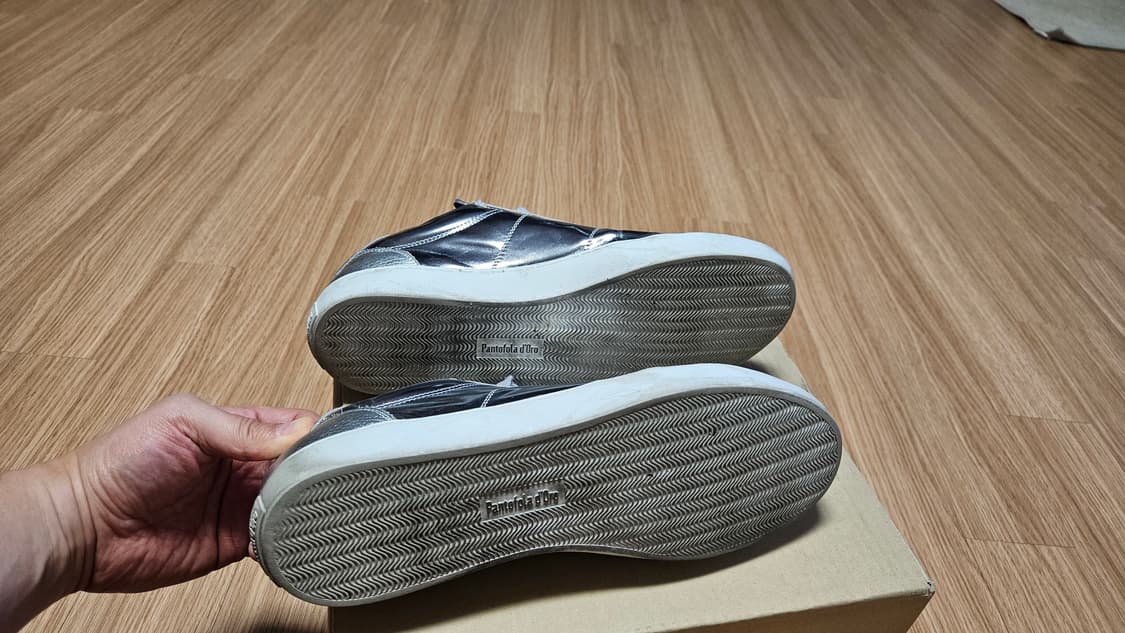 판토폴라 도로(Pantofola d'Oro)의 실버 가죽 상품이미지6