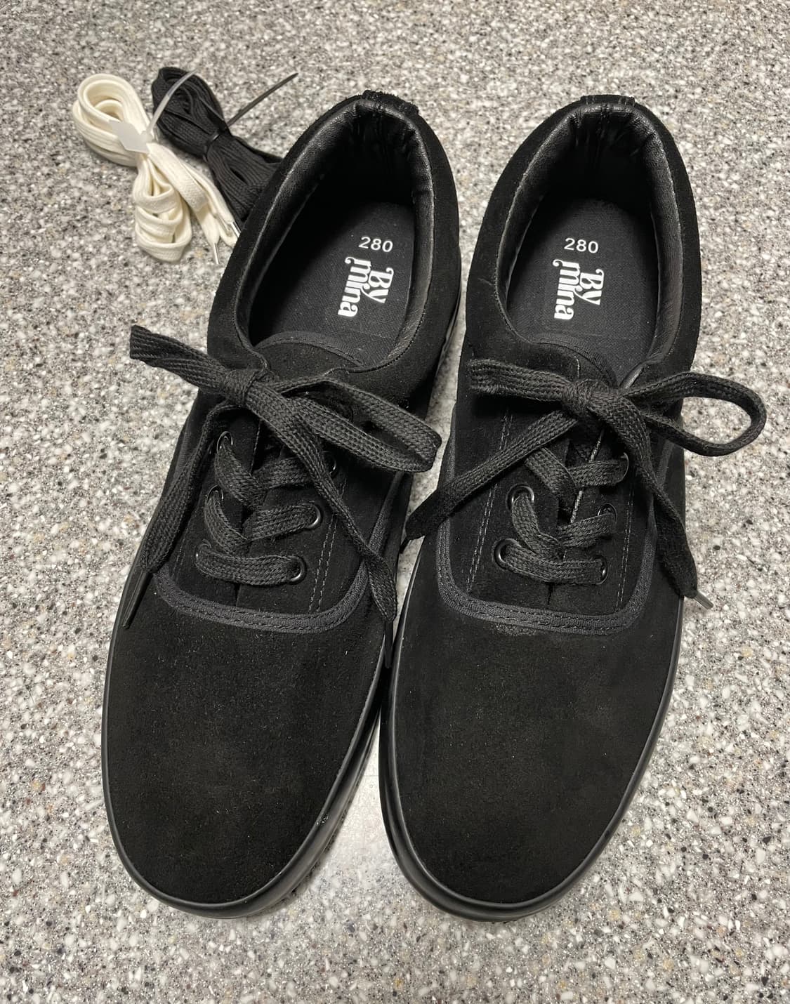 바이미나 스니커즈 블랙 스웨이드 사이즈 280 상품이미지2