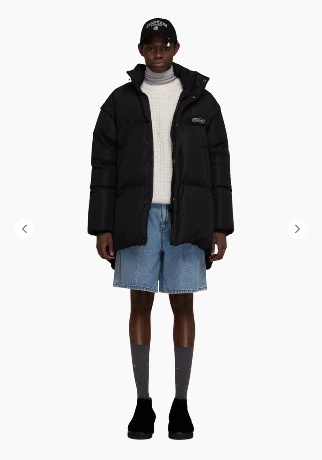 [40] 김해김 24fw 메탈 로고 패딩 상품이미지1