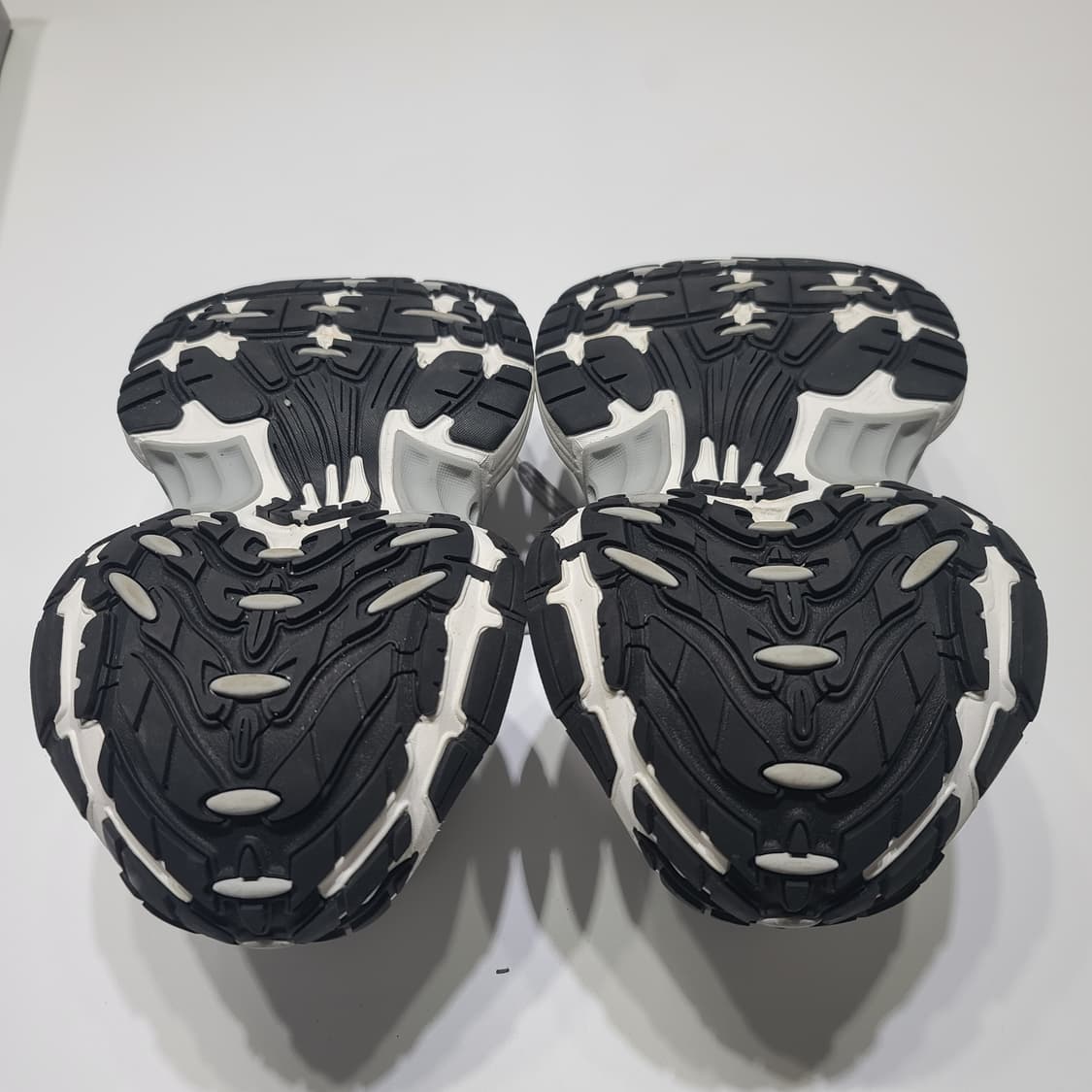 발렌시아가 10XL  화이트 그레이 실버 블랙[42] 상품이미지5