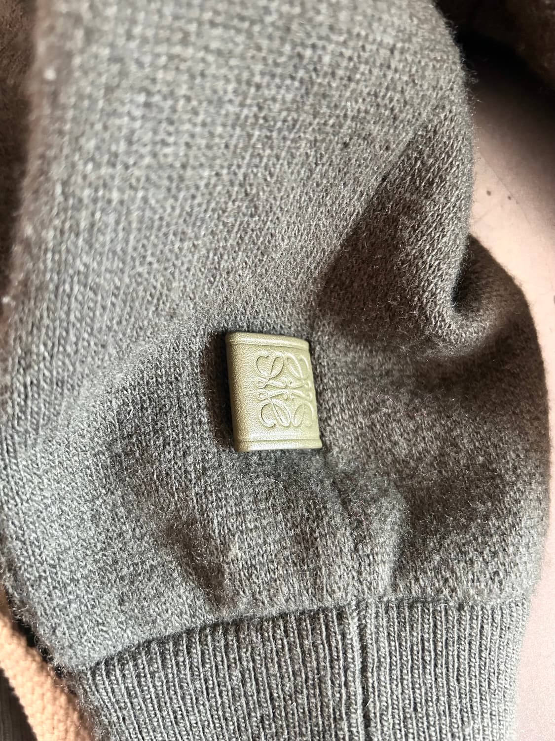 로에베 캐시미어 후디 상품이미지5