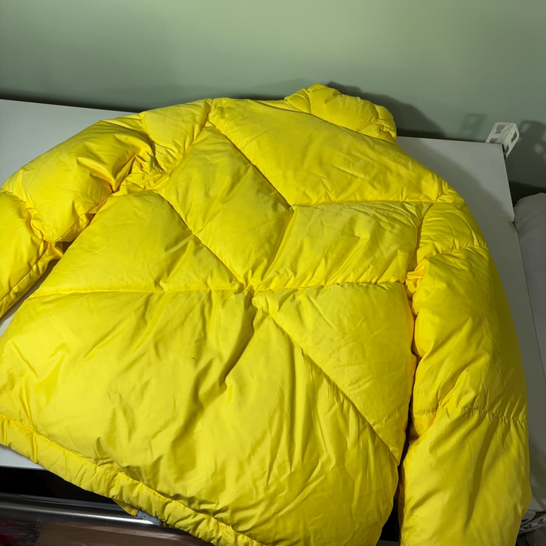 우먼L 나이키 옐로우 덕다운패딩 상품이미지2