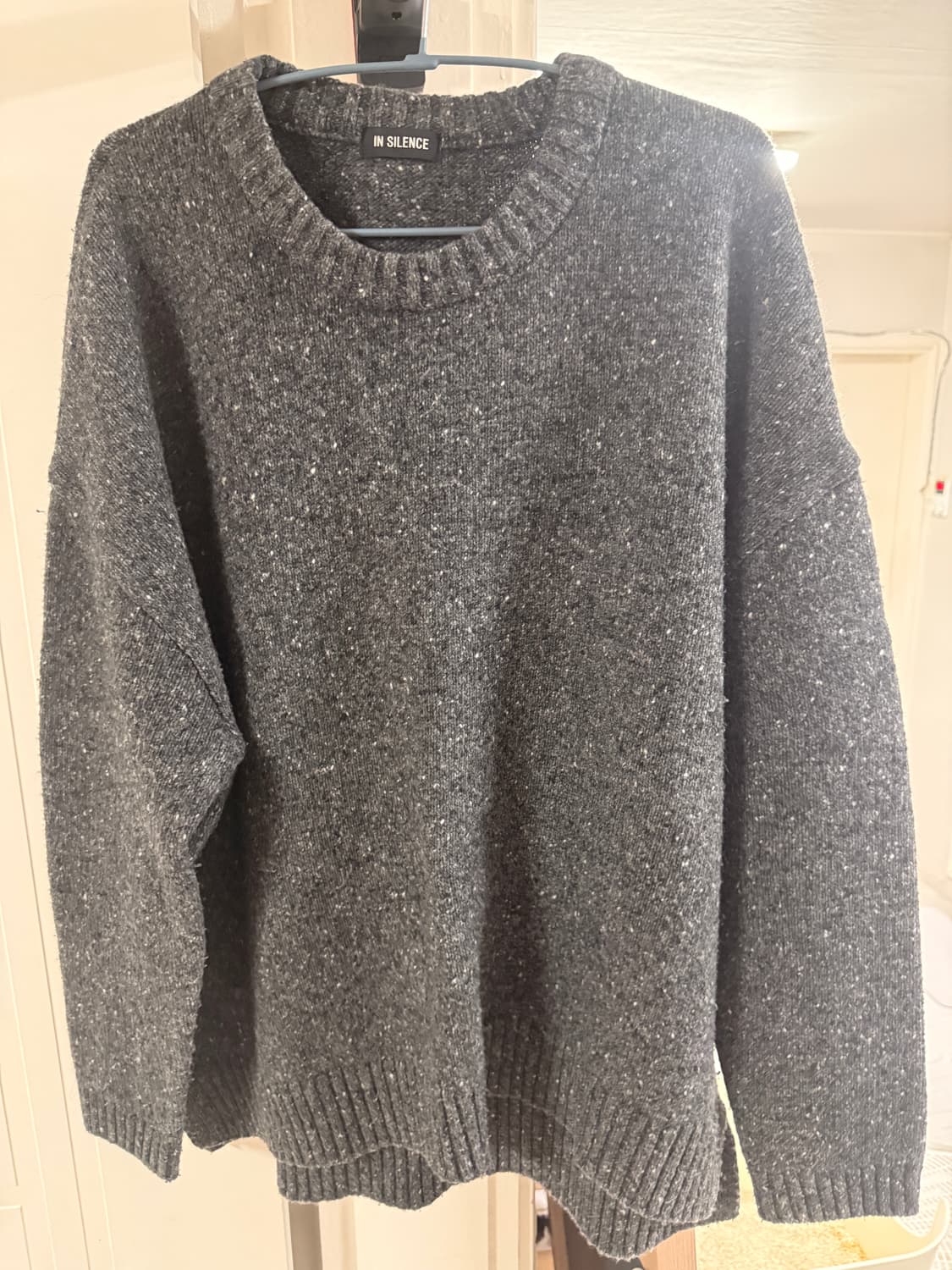 (M)인사일런스 보카시 니트 상품이미지1