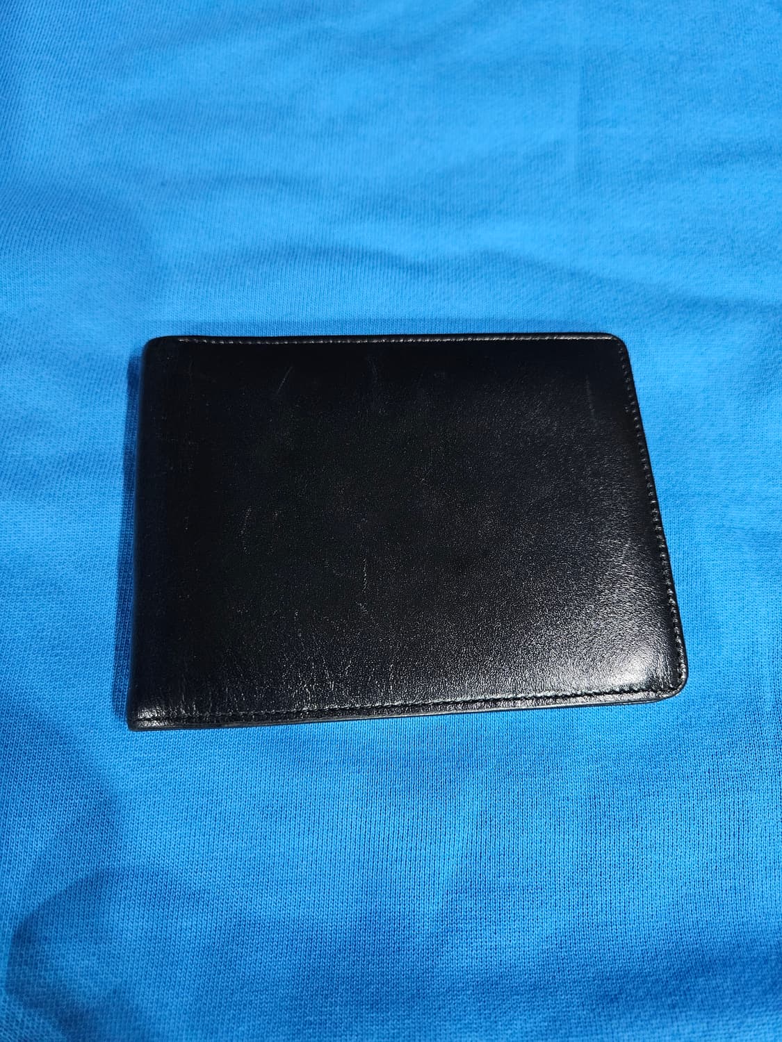 몽블랑 블랙컬러 남성 반지갑 상품이미지2