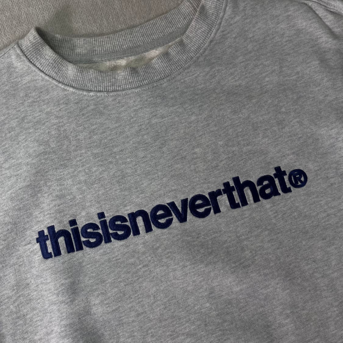 100 디스이즈네버댓 맨투맨 상품이미지2