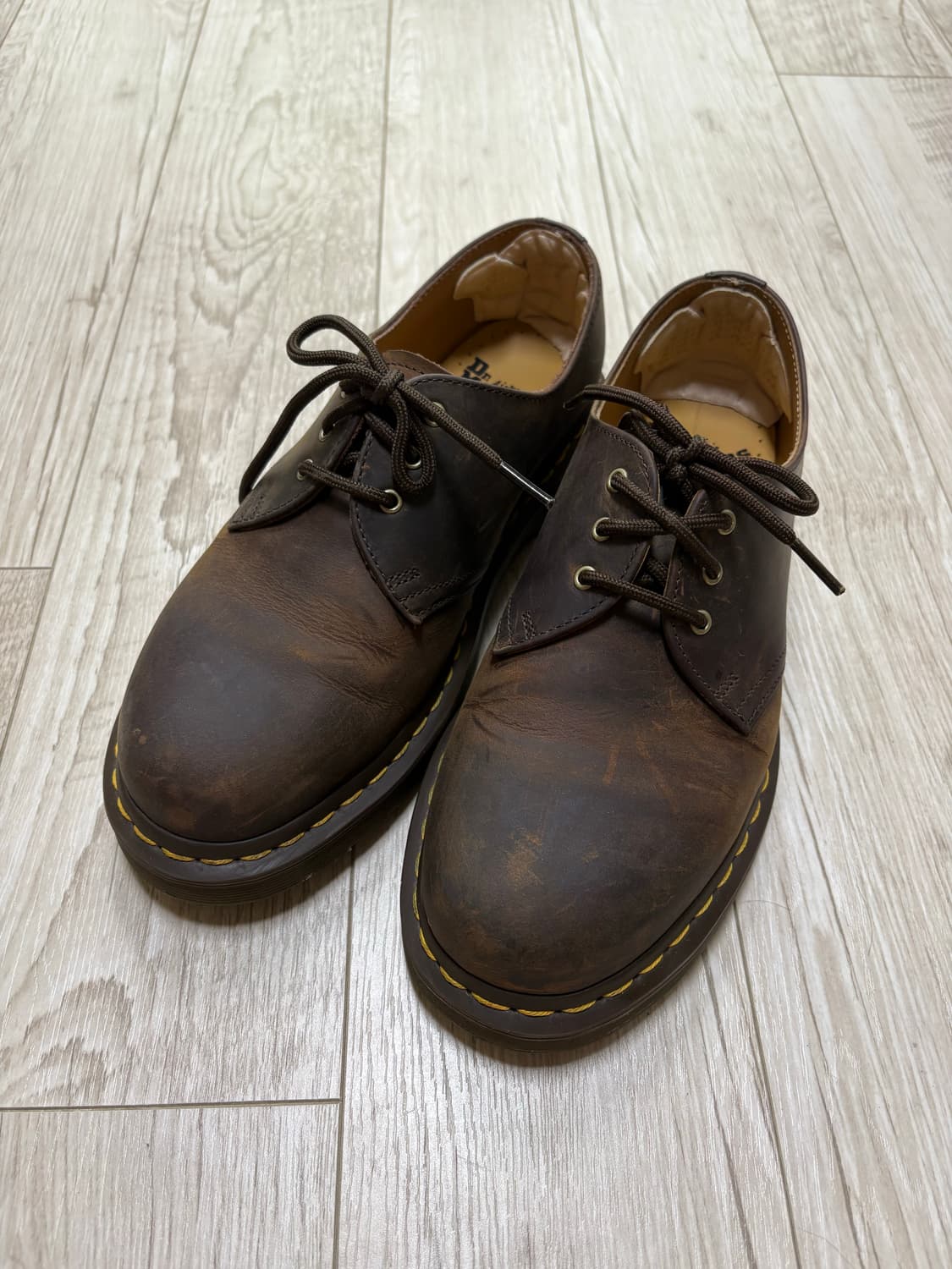 닥터마틴 1461 3홀 크레이지홀스 250 상품이미지1