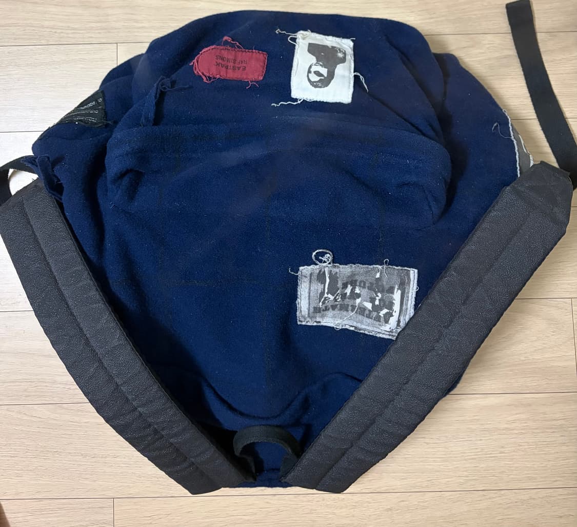 라프시몬스 08 패치 백팩 네이비 상품이미지3