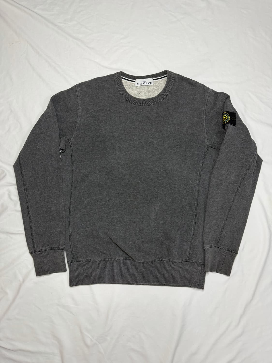 스톤아일랜드 맨투맨 차콜 그레이 상품이미지3