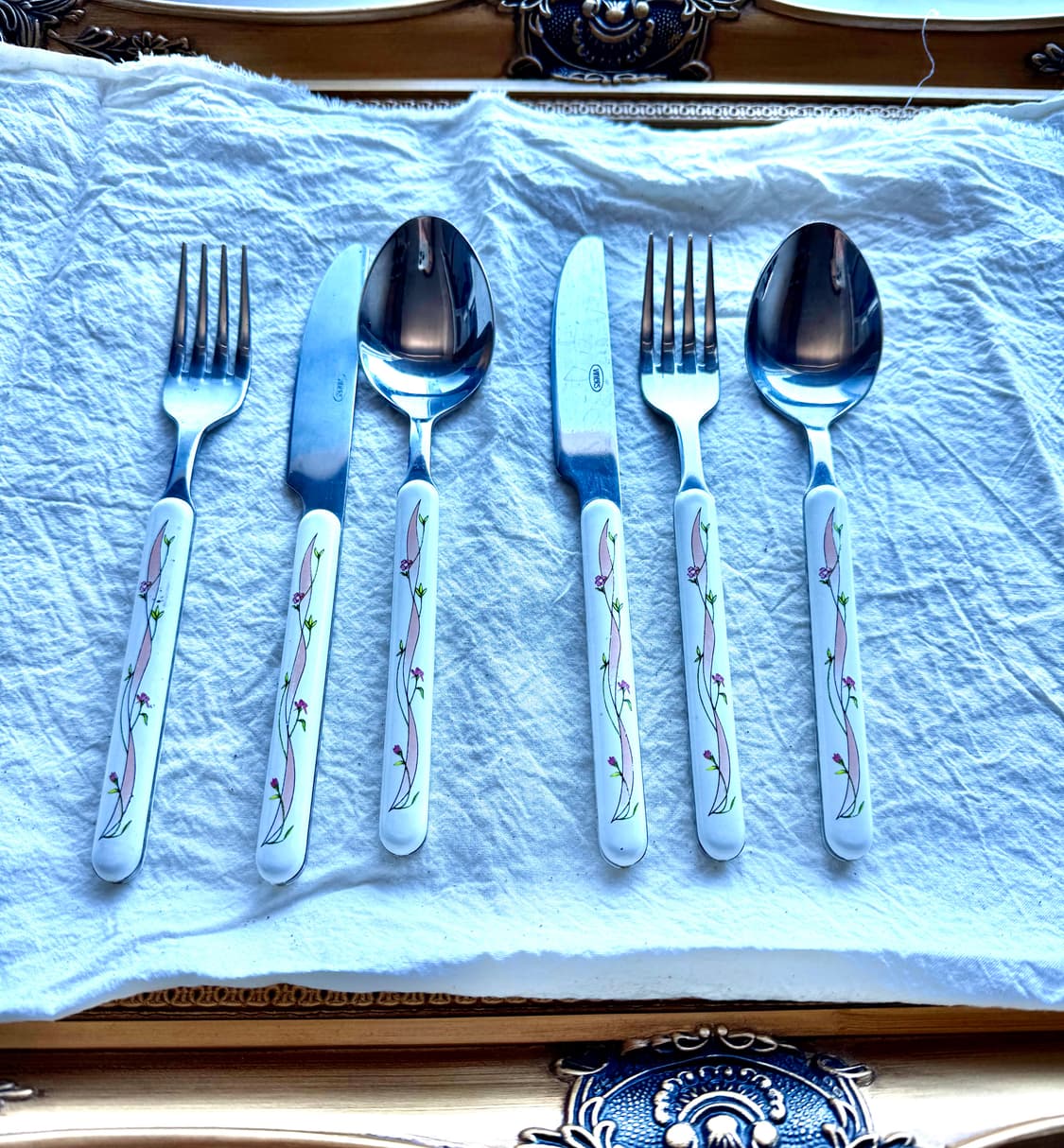 존슨 브라더스 Eternal Beau이터널뷰커트러리 2세트 판매 상품이미지1