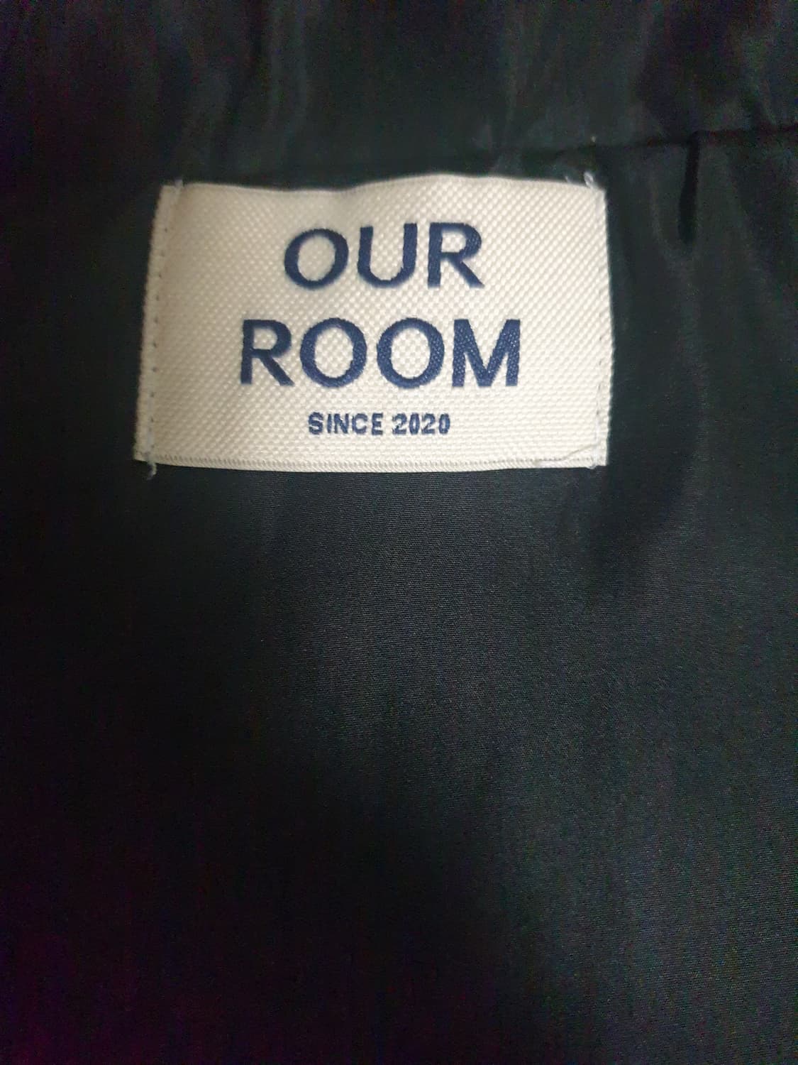 OUR ROOM 경량패딩 블랙 (L~XL) 새상품급 팝니다. 상품이미지2