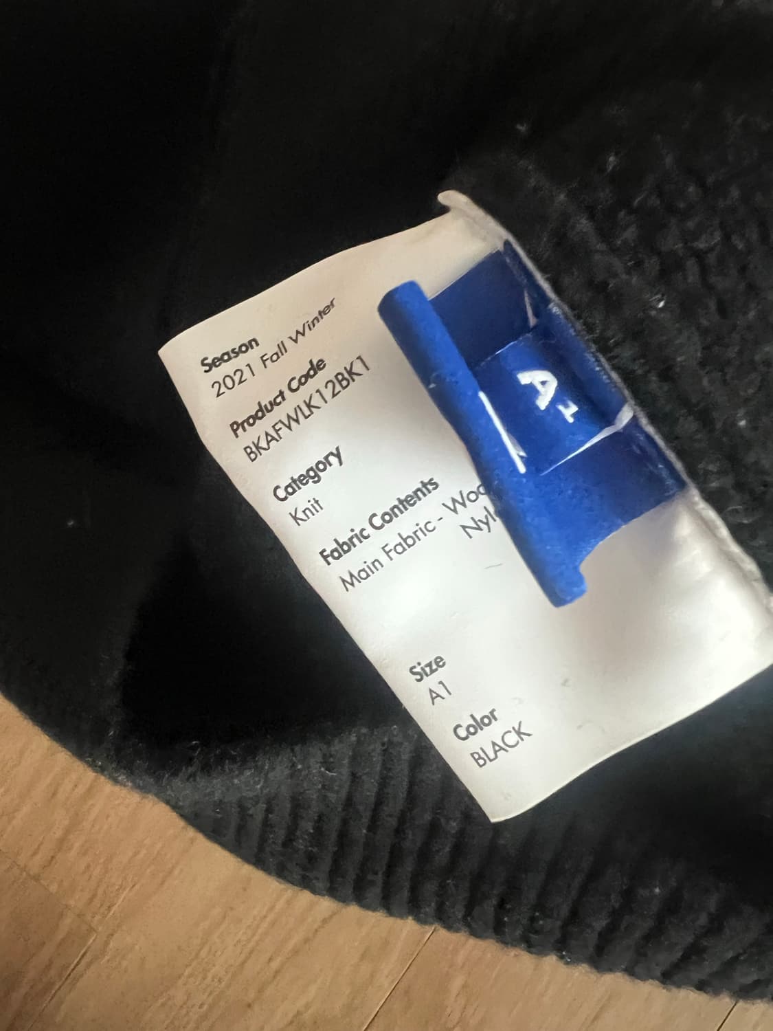 아더에러 포트레이트 트로피 니트블랙A1 상품이미지5