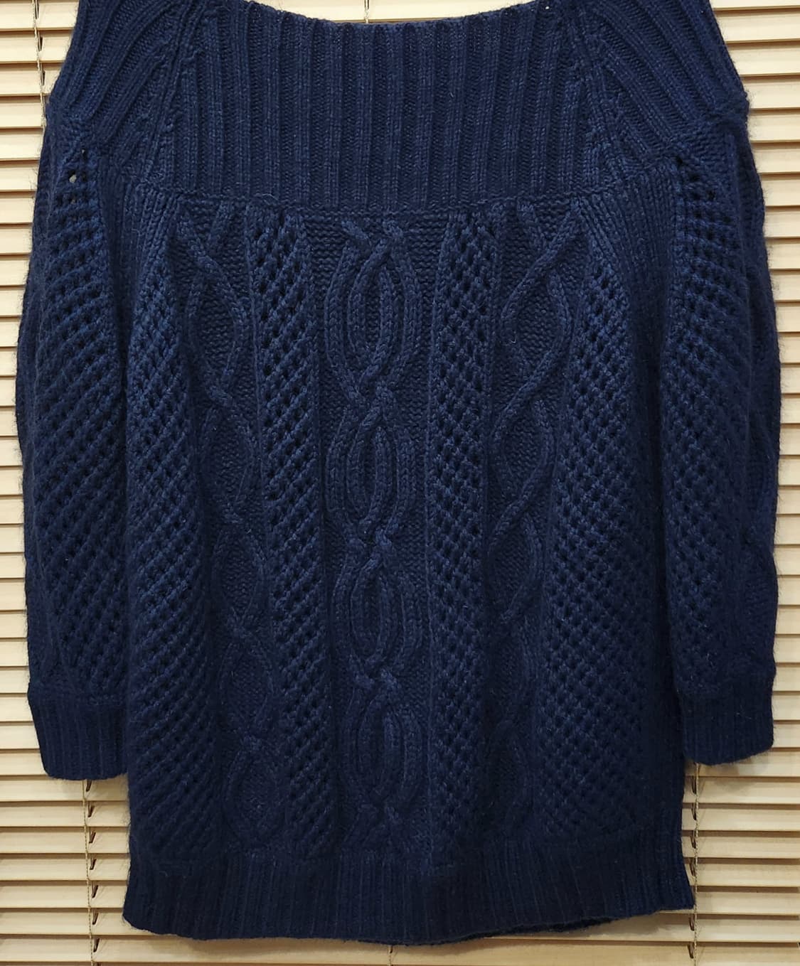 쥬시꾸뛰르 입술넥 꽈배기 니트 S 상품이미지2