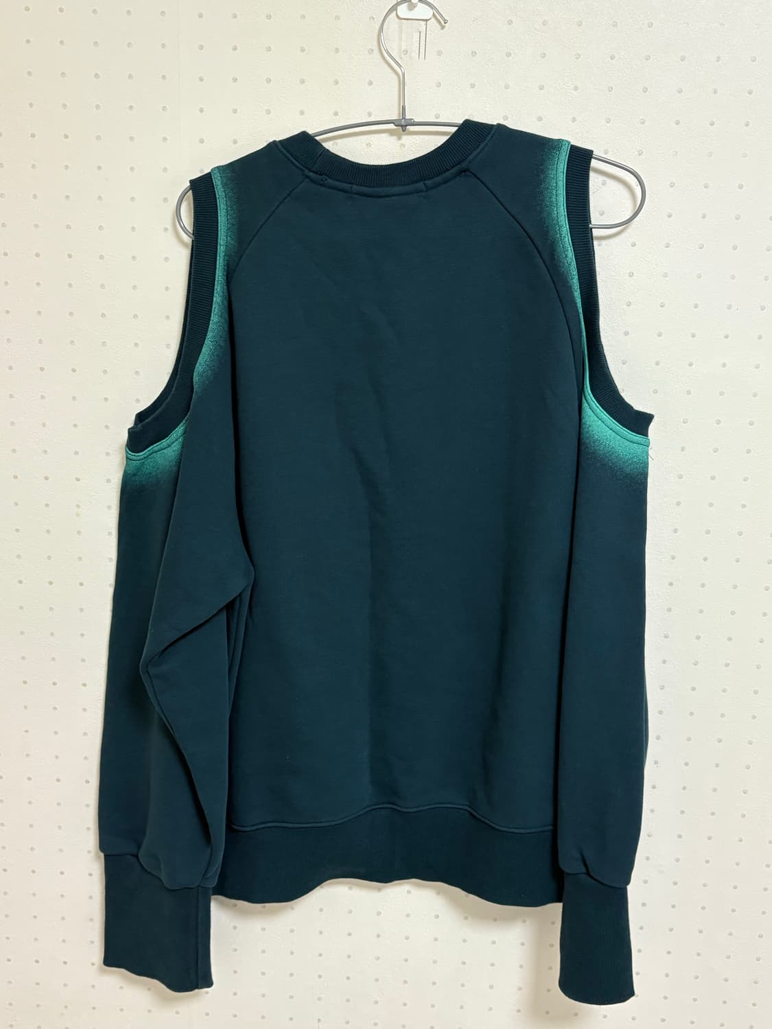 Kyo 쿄 어깨트임 맨투맨/실착2회/드라이크리닝완료 상품이미지5