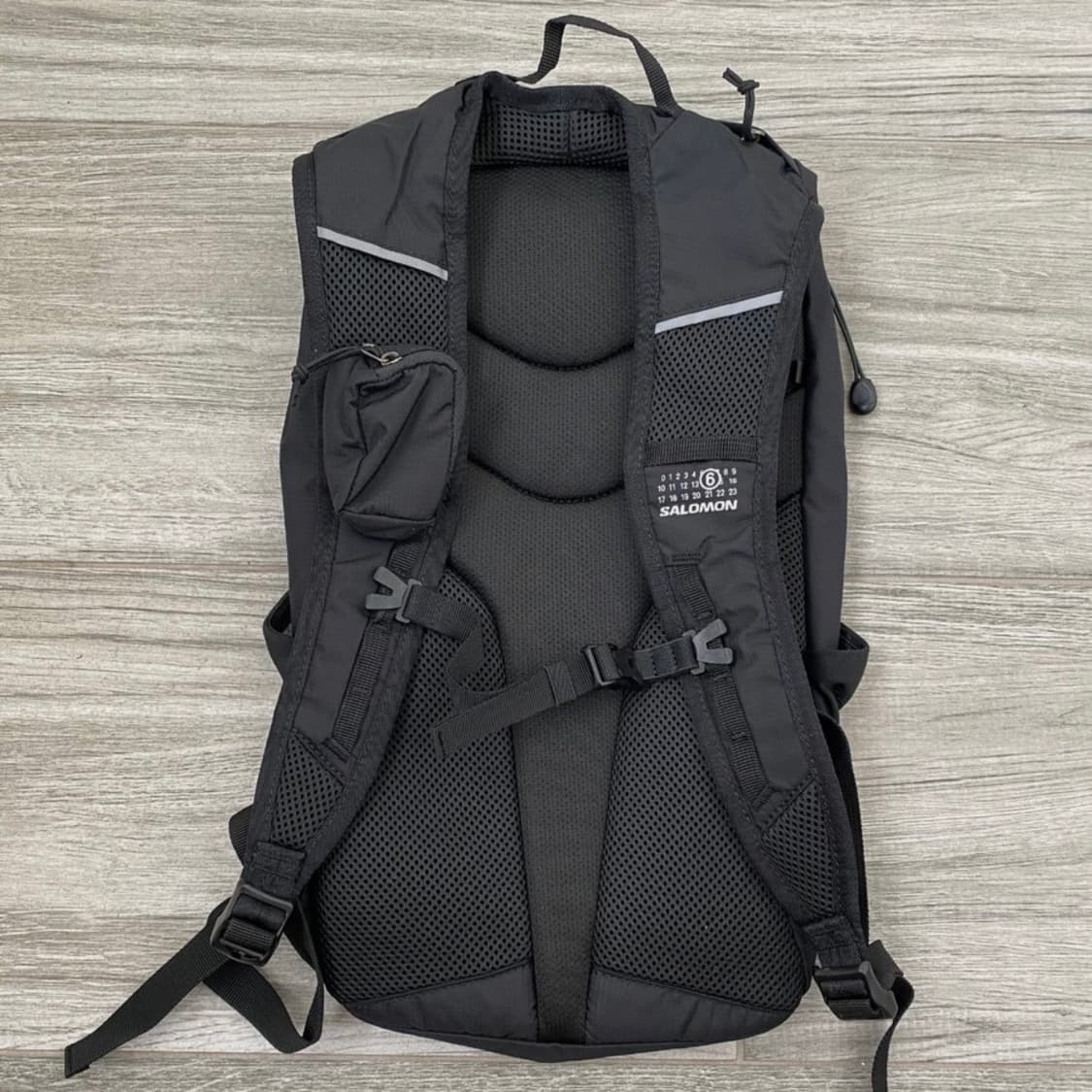살로몬 mm6 백팩 블랙 상품이미지2