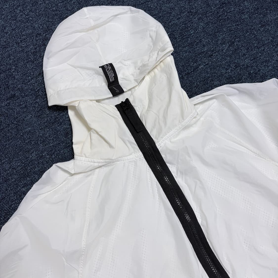 나이키 스우시 아노락 상품이미지3