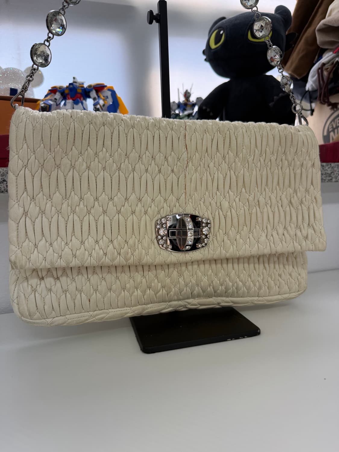 정품) 미우미우 크리스탈 마테라쎄 나파가죽 숄더백 상품이미지2