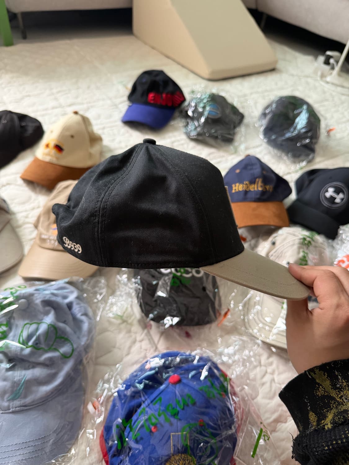 16번) 해외바잉 or 국내매장구매 모자들 볼캡, 헌팅캡, 이어플랩캡 등 상품이미지3