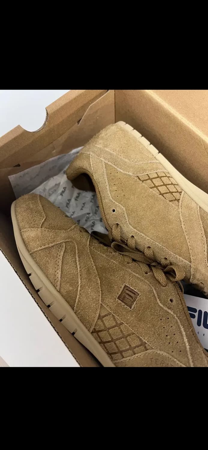 [새싱품] 휠라 테라테크 600 스웨이드 운동화 270사이즈 상품이미지2