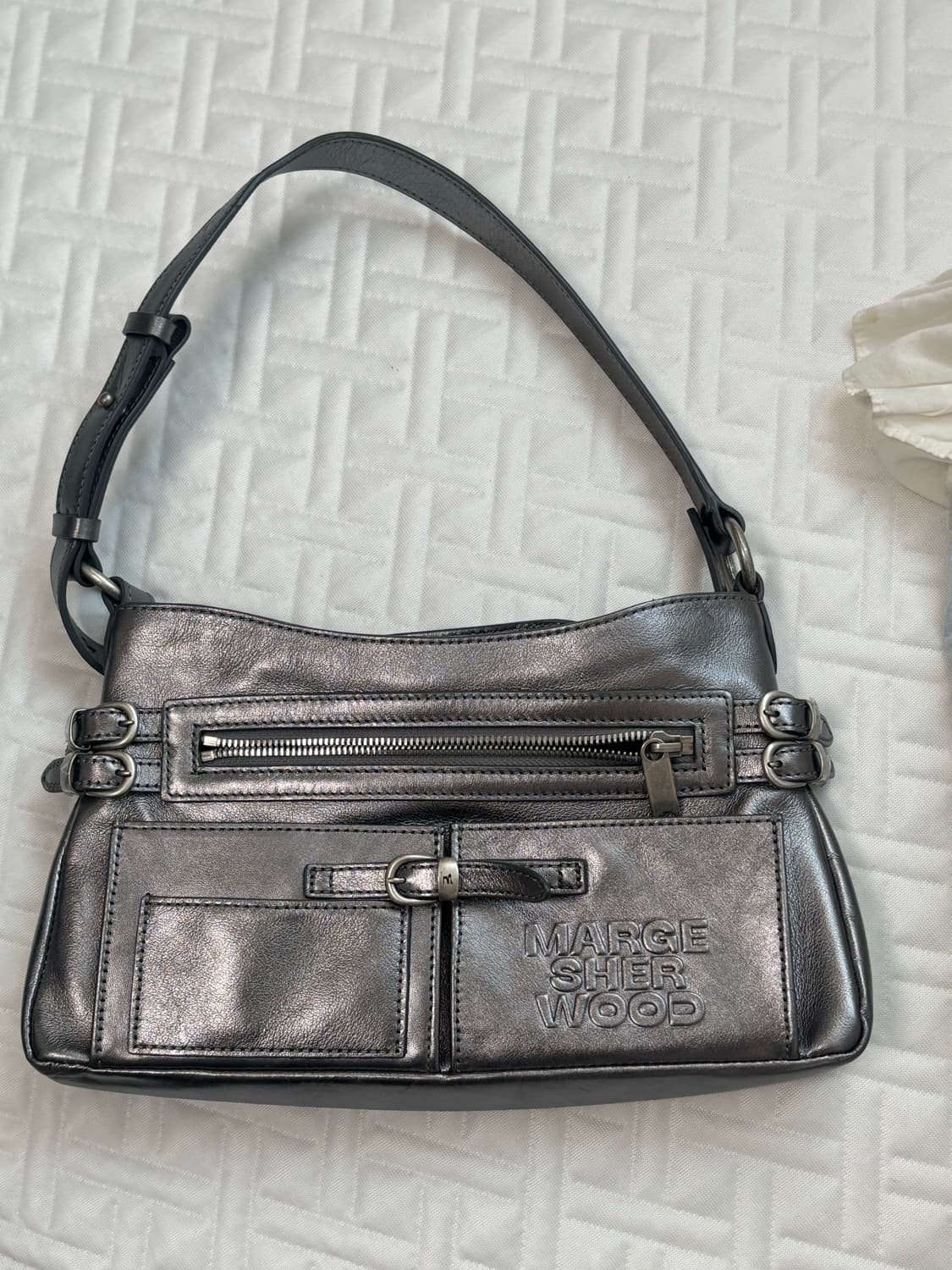 마지셔우드 FLAT POCKET SHOULDER_metallic grey 상품이미지1