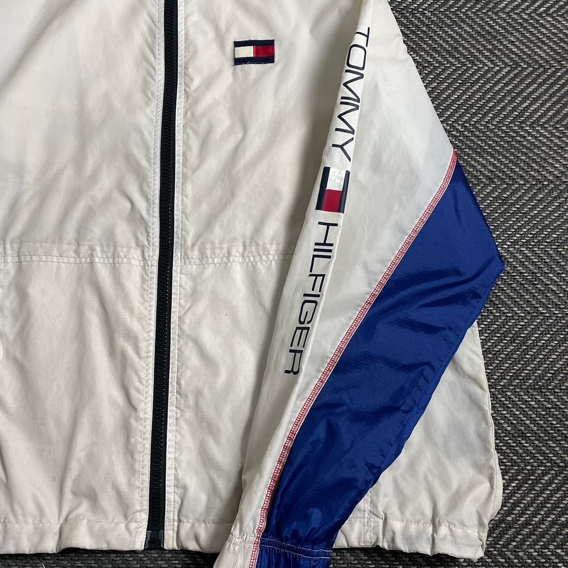 00s 타미힐피거 스펠아웃 빅로고 바람막이o 5285 상품이미지2