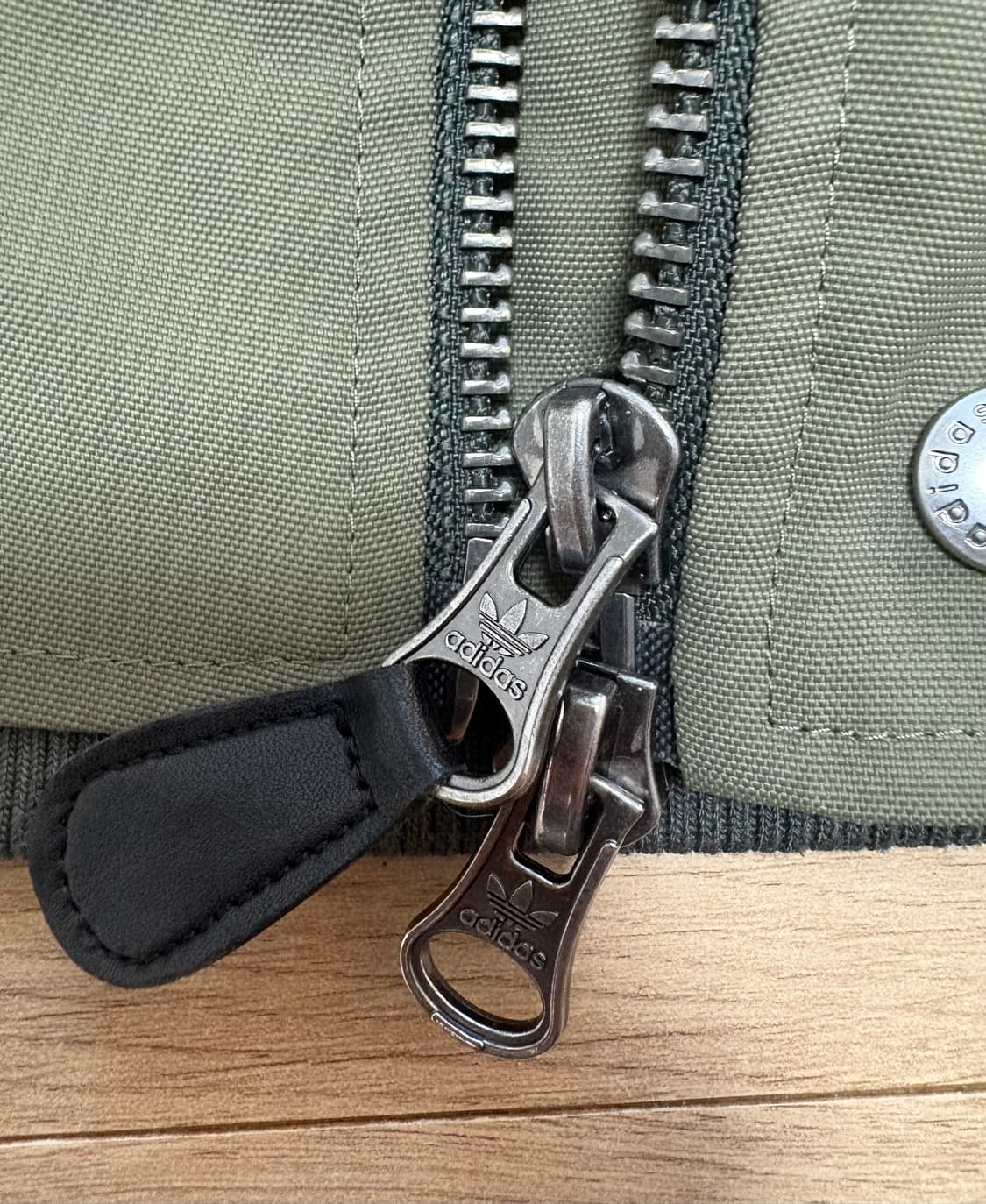 아디다스 오리지널스 24FW 투웨이 봄버 항공점퍼 상품이미지5