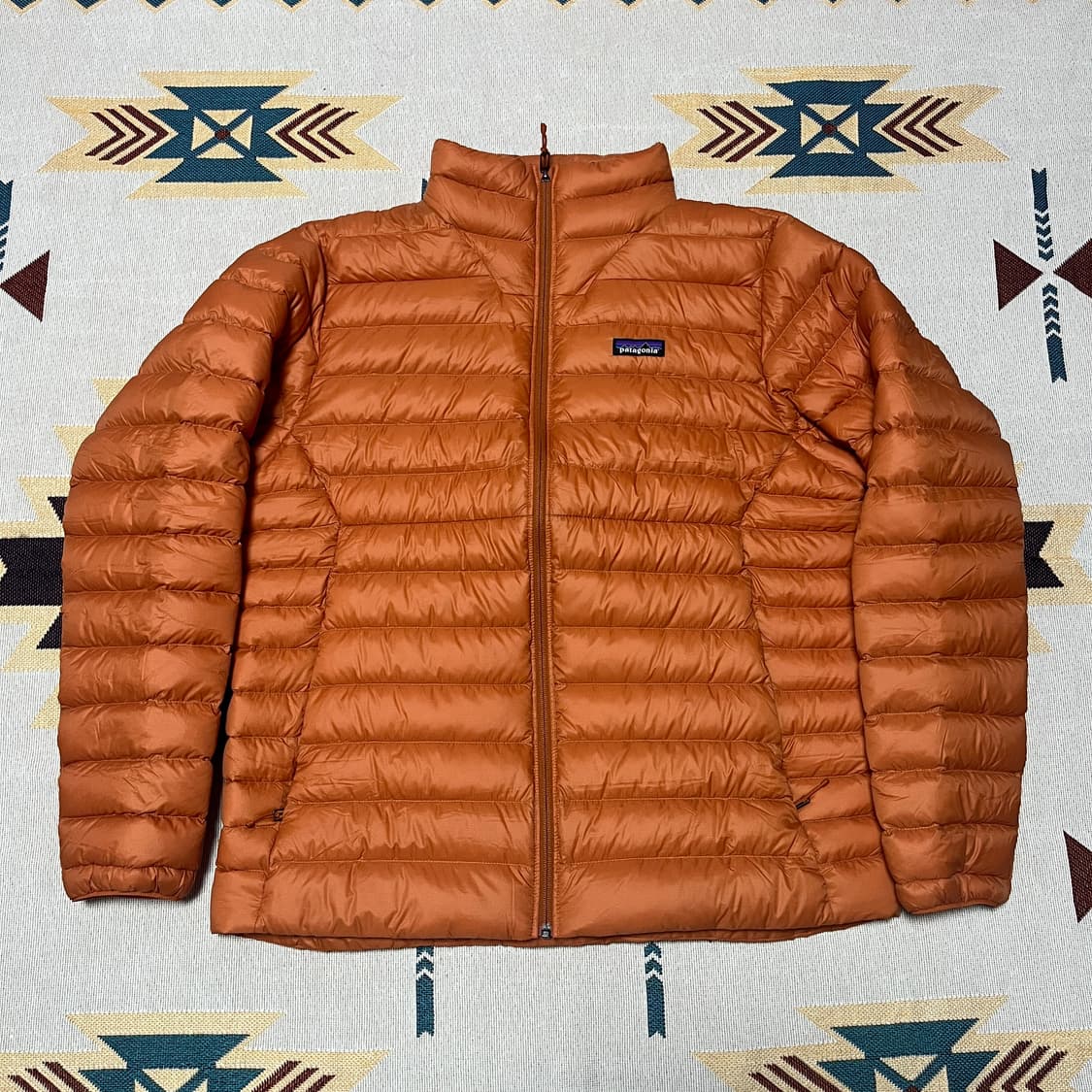 새제품 파타고니아 다운스웨터 자켓 레드테일 러스트 L 상품이미지2