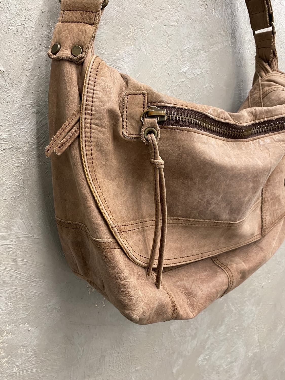 [37*24] LA Galleria 재팬 메이드 레더 크로스백 상품이미지4