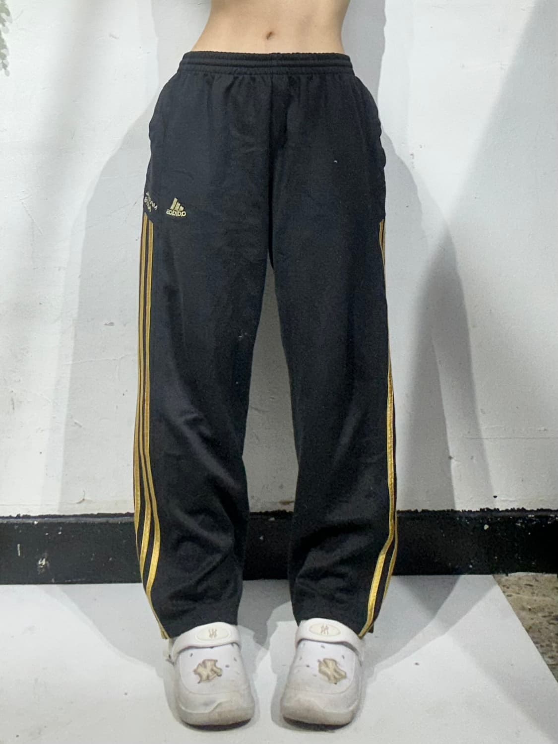 아디다스 블랙 골드 삼선 와이드 팬츠 M 상품이미지2