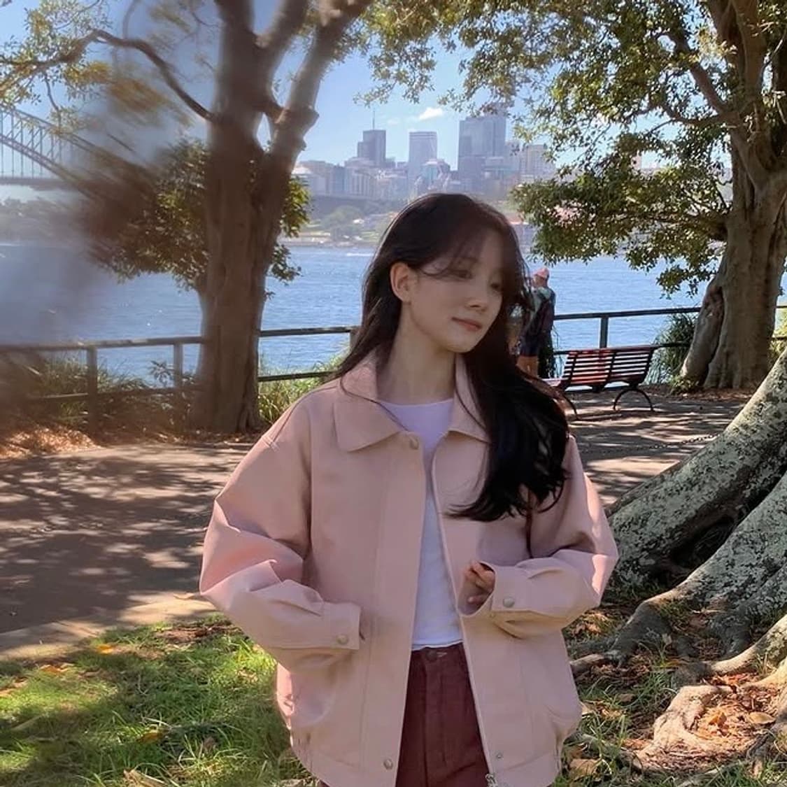 슬로우앤드 프리미엄 글로시 비건레더자켓 핑크 상품이미지3